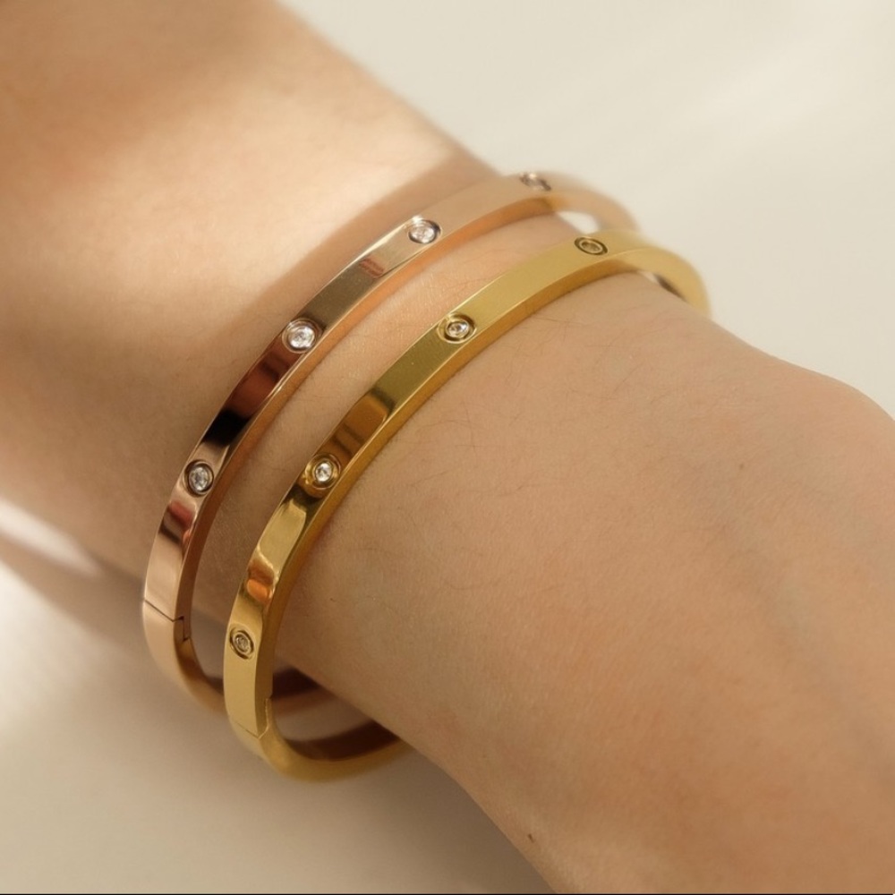 Zirconia Bangle Bracelet | Gold Plated Stainless Steel ( Rose Gold , Gold) - Picture 6 of 7